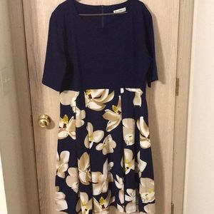 Plus Vintage style floral print dress